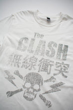 Load image into Gallery viewer, The Clash Skull & Crossbones White T-shirt - StitchStreet.com